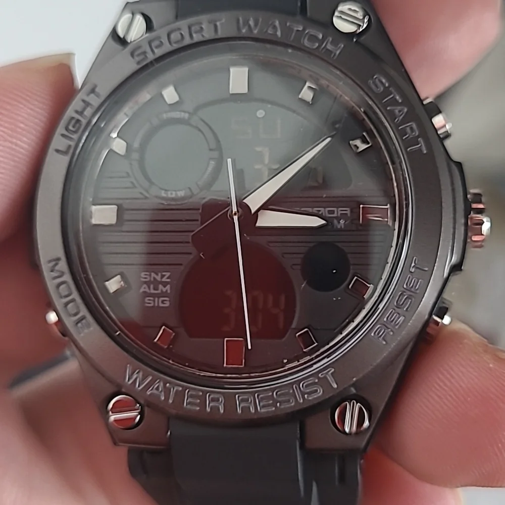 Black LED Digital watch - Picture 5 of 7